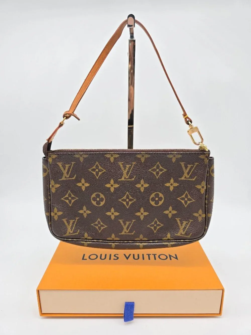 Authentic Louis Vuitton Pochette Accessoires Monogram Canvas Shoulder Bag